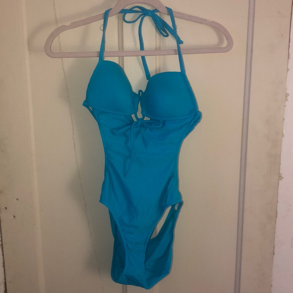 Bathing suit